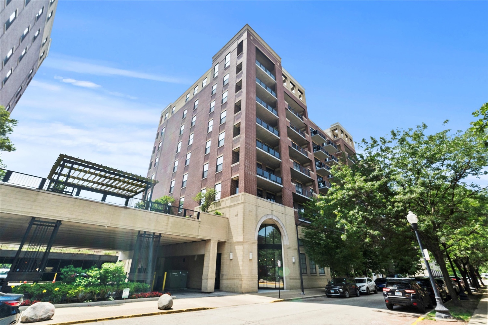 833 W 15TH Place #514, Chicago, IL 60608