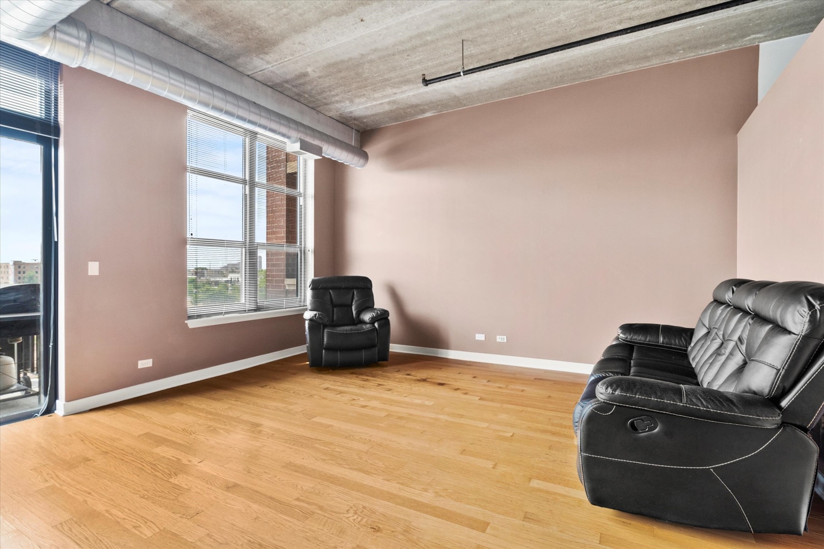 833 W 15TH Place #514, Chicago, IL 60608