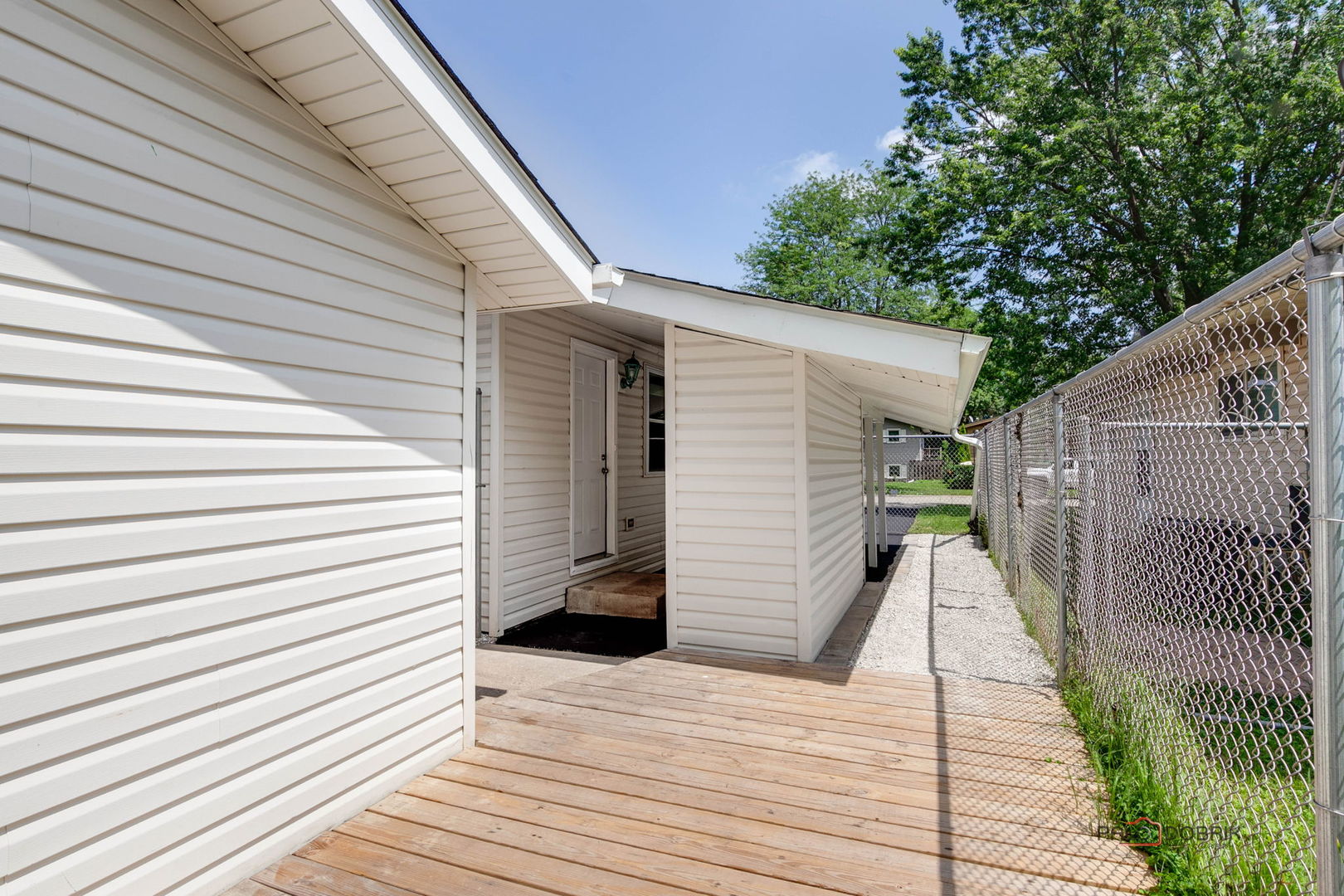70 N Ridgemoor Avenue, Mundelein, IL 60060