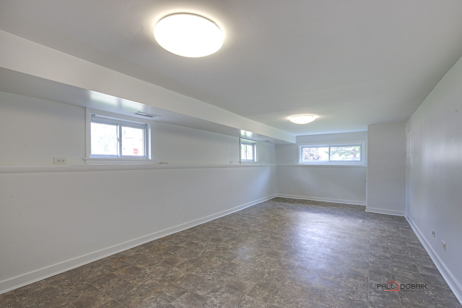 70 N Ridgemoor Avenue, Mundelein, IL 60060