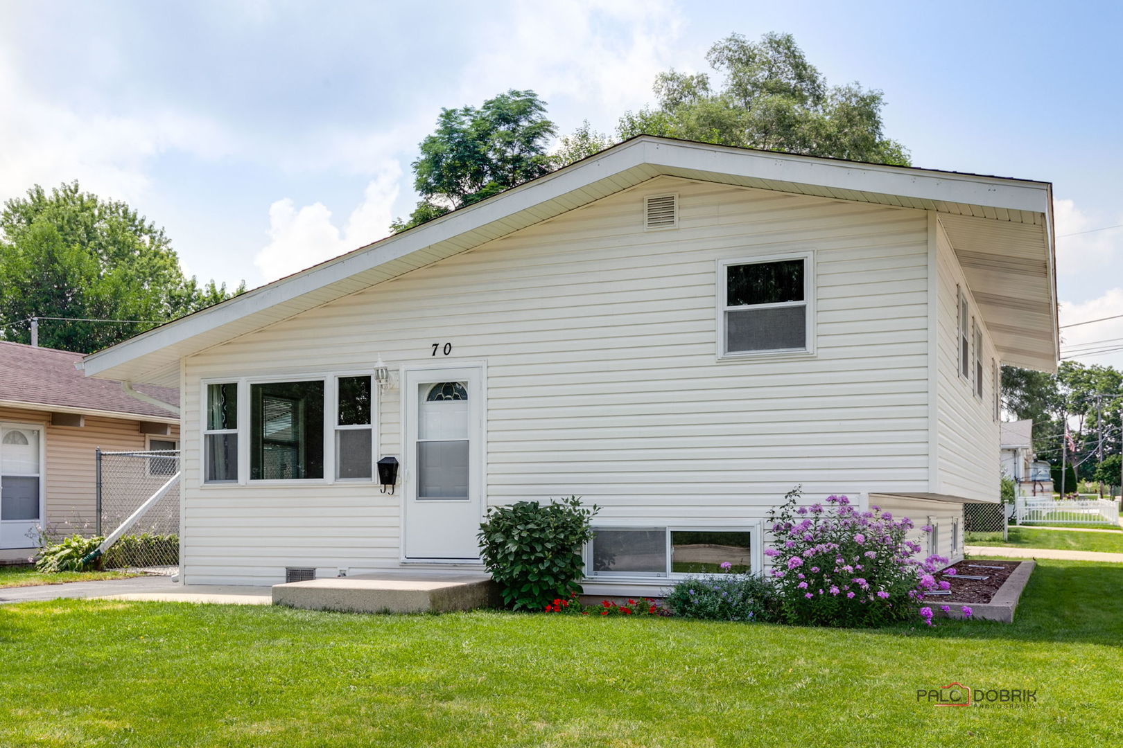 70 N Ridgemoor Avenue, Mundelein, IL 60060