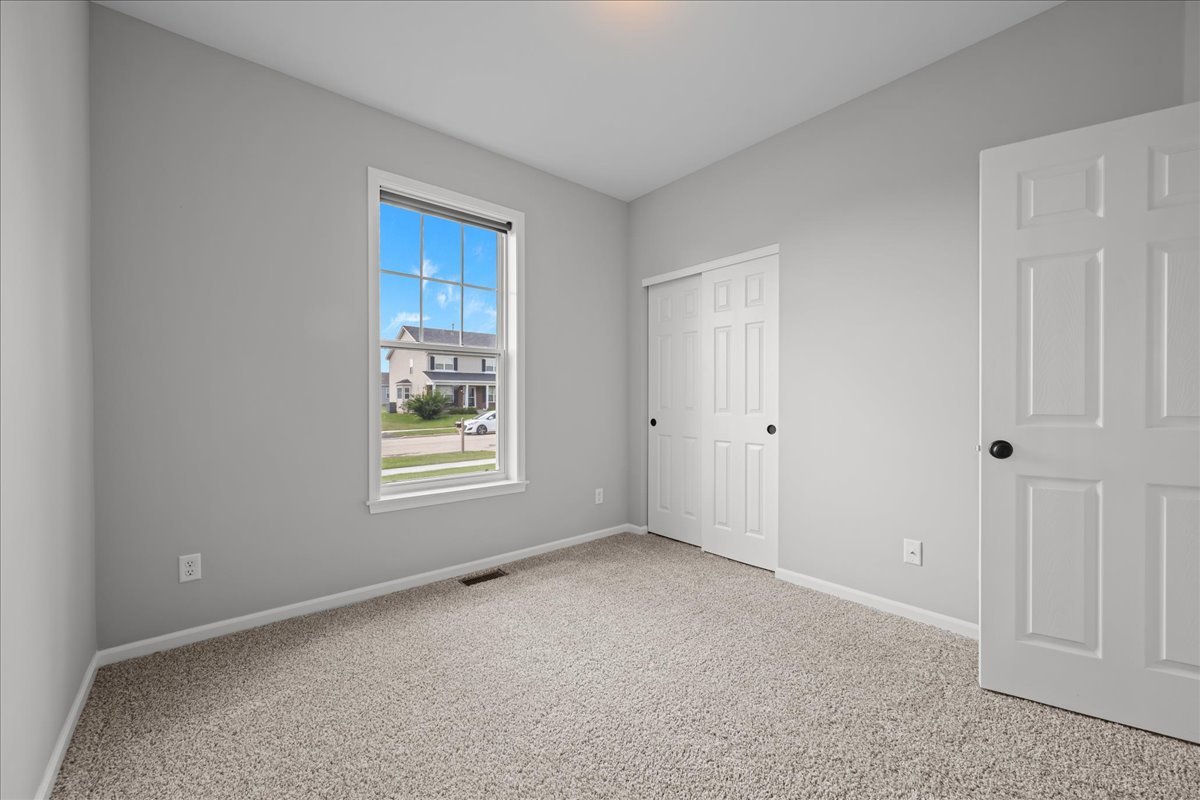 492 S Hampstead Street, Cortland, IL 60112