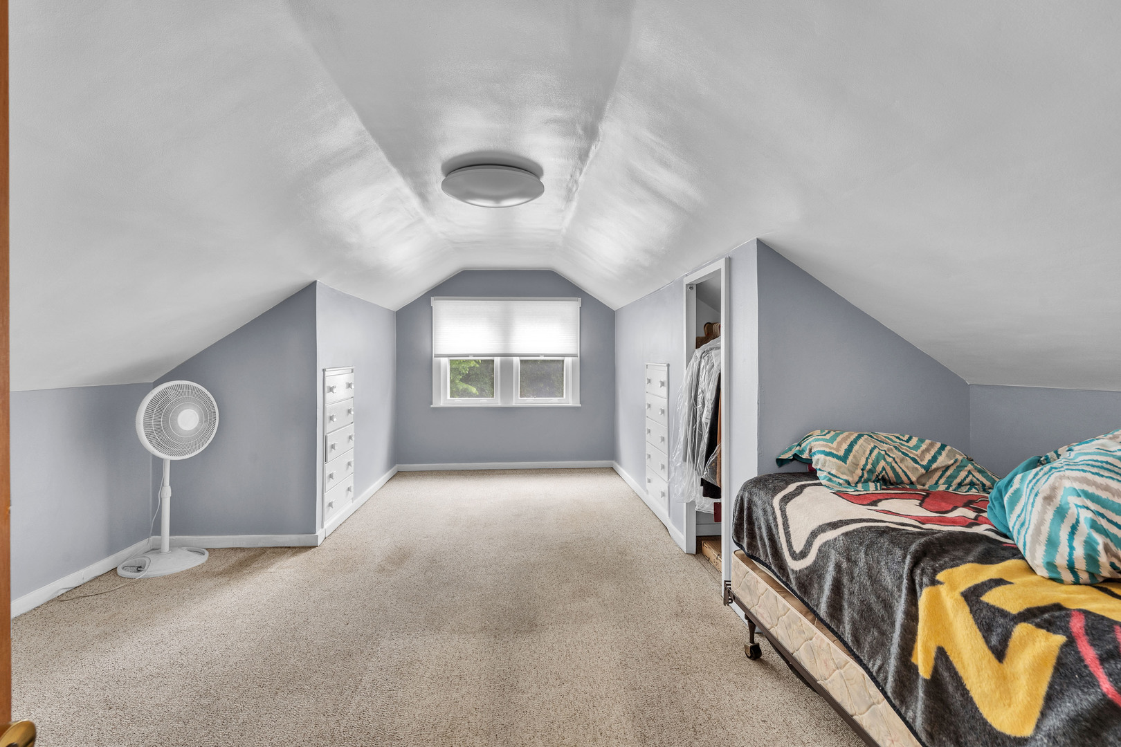 4526 N Mobile Avenue, Chicago, IL 60630