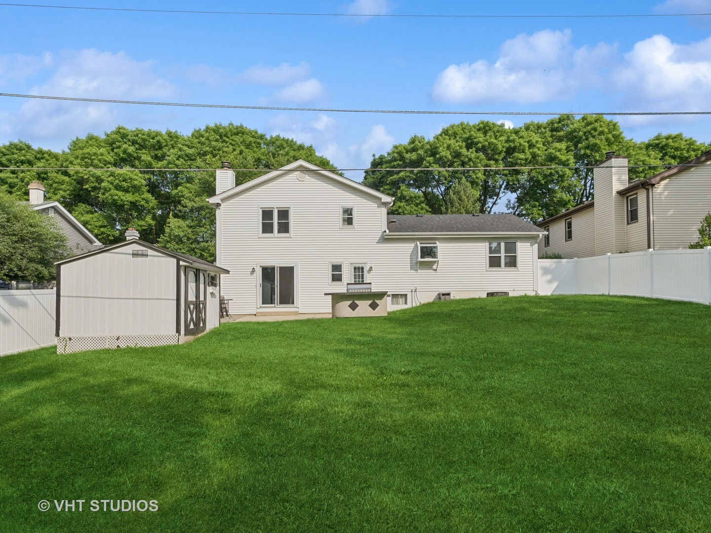 829 Brookside Drive, Bartlett, IL 60103