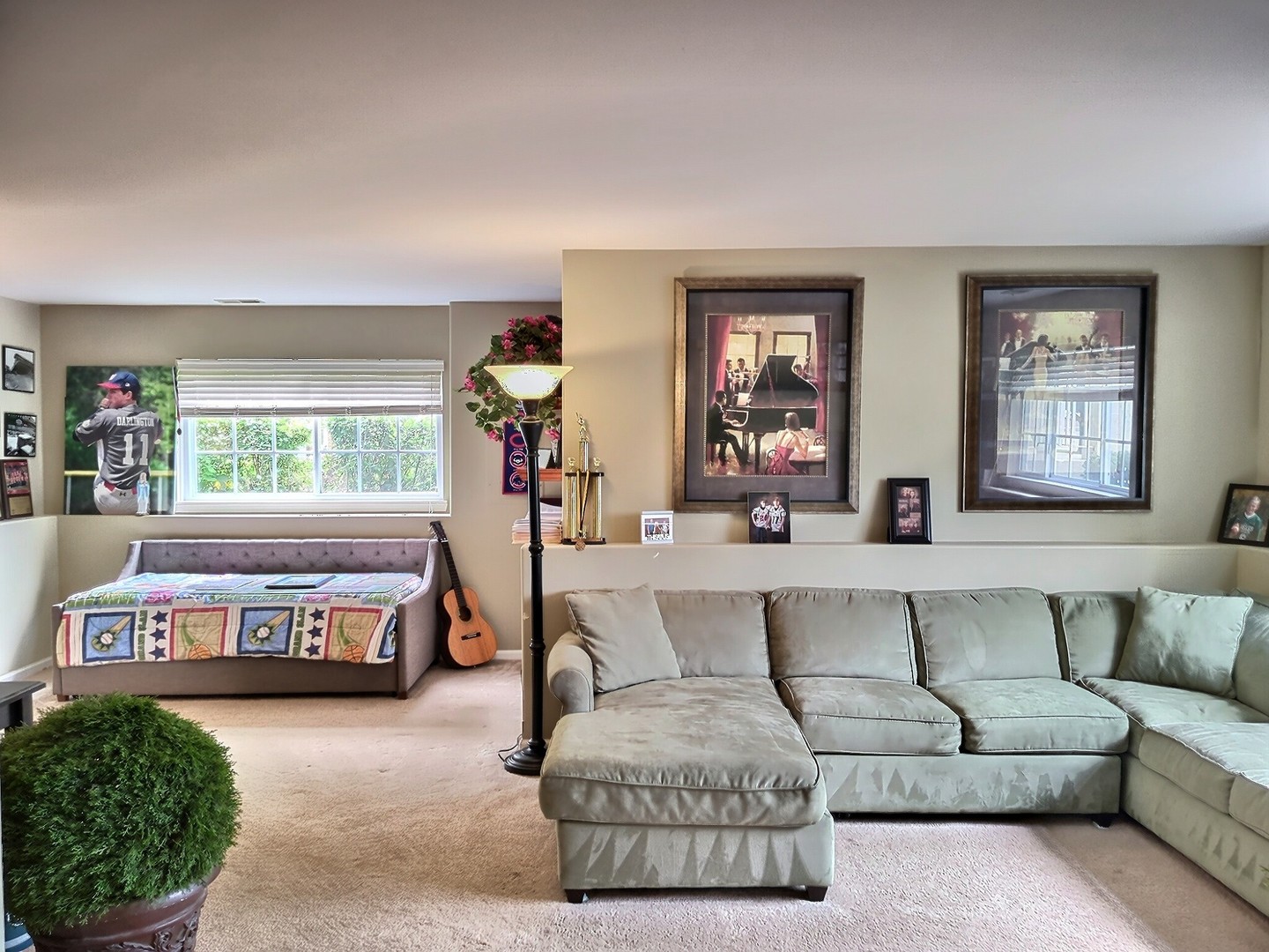 557 Cary Woods Circle, Cary, IL 60013