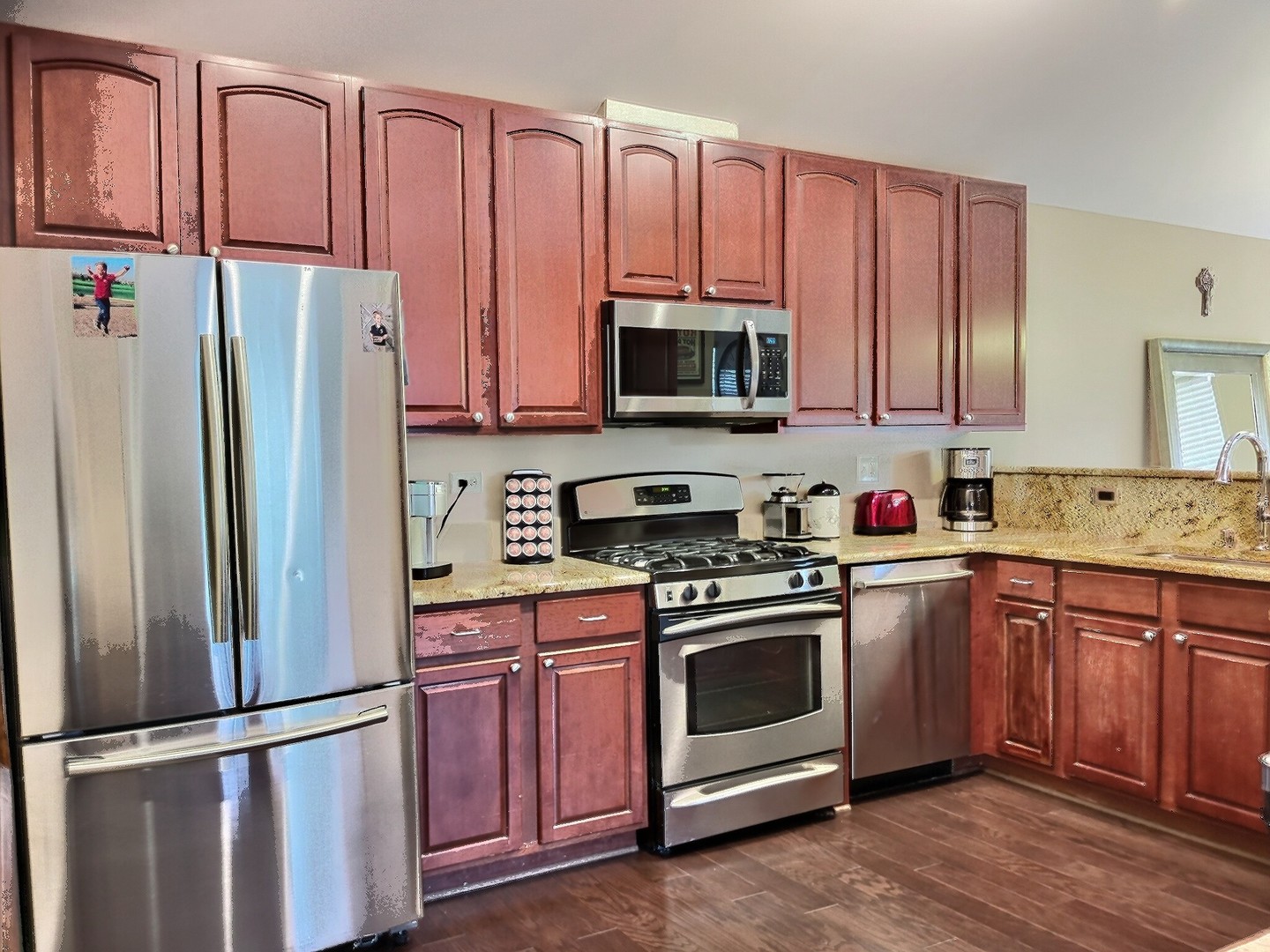 557 Cary Woods Circle, Cary, IL 60013