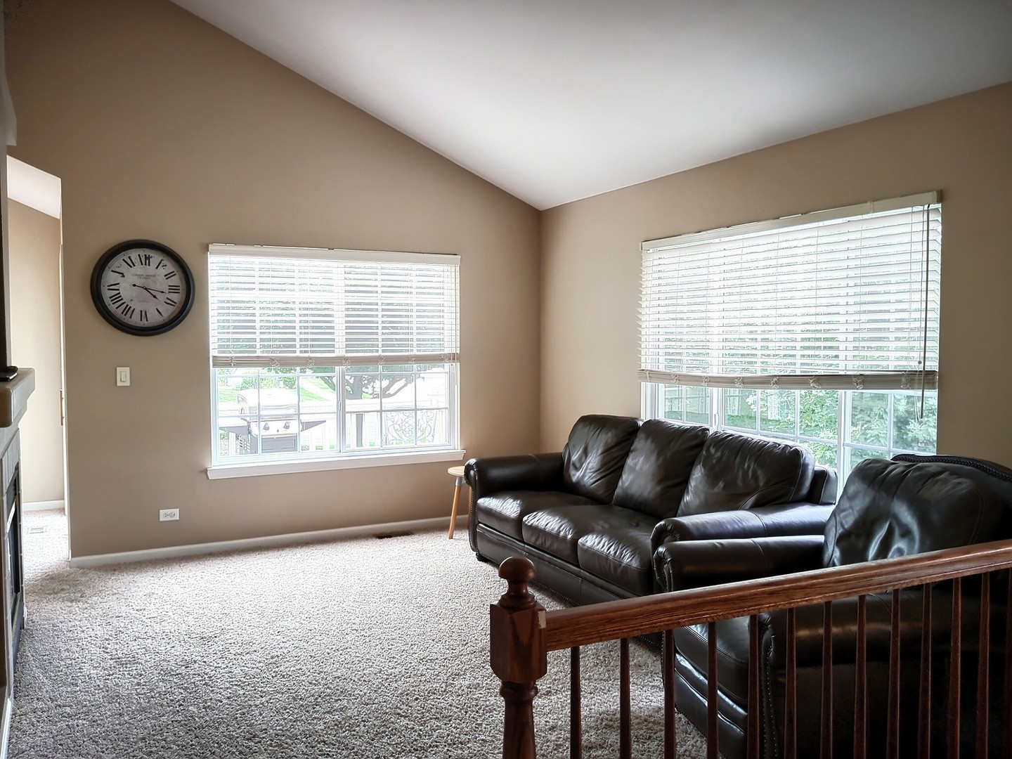 557 Cary Woods Circle, Cary, IL 60013