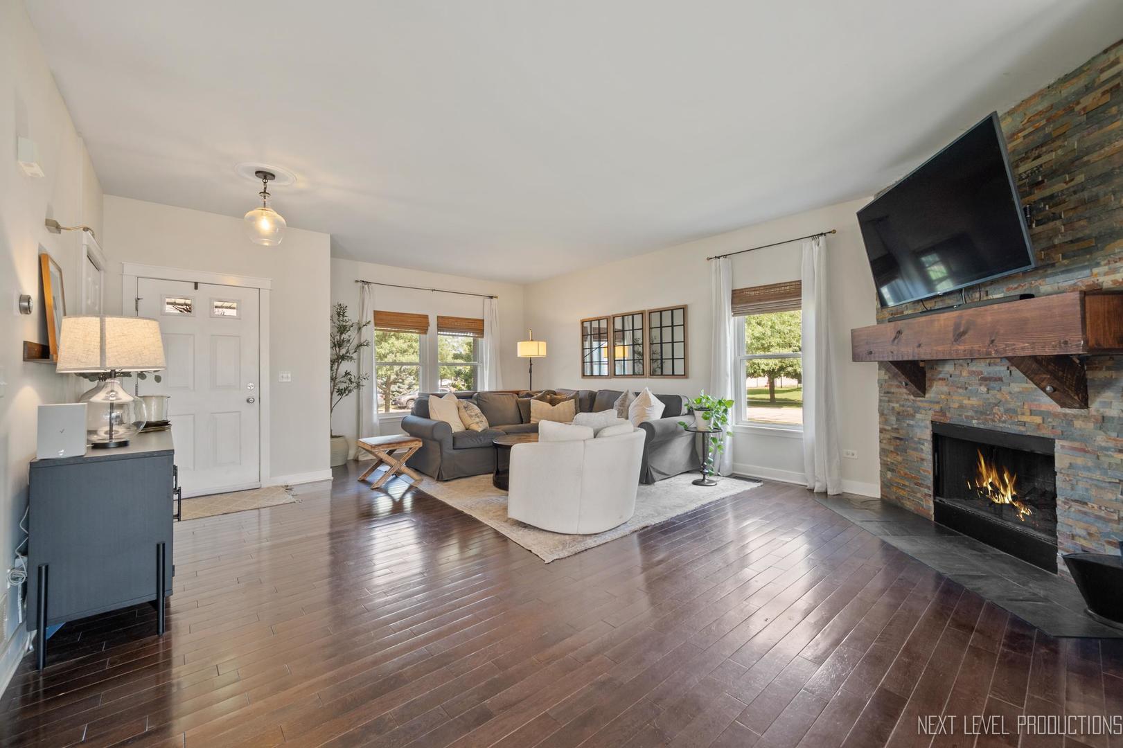 1121 Corrigan Street, Elburn, IL 60119