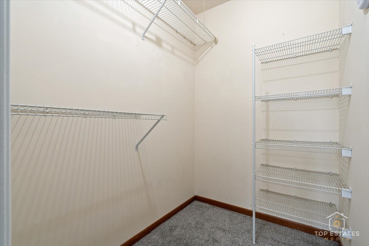 301 University Lane #A, Elk Grove Village, IL 60007
