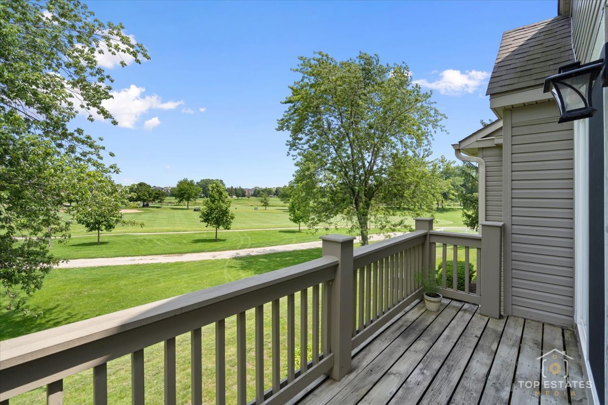 301 University Lane #A, Elk Grove Village, IL 60007