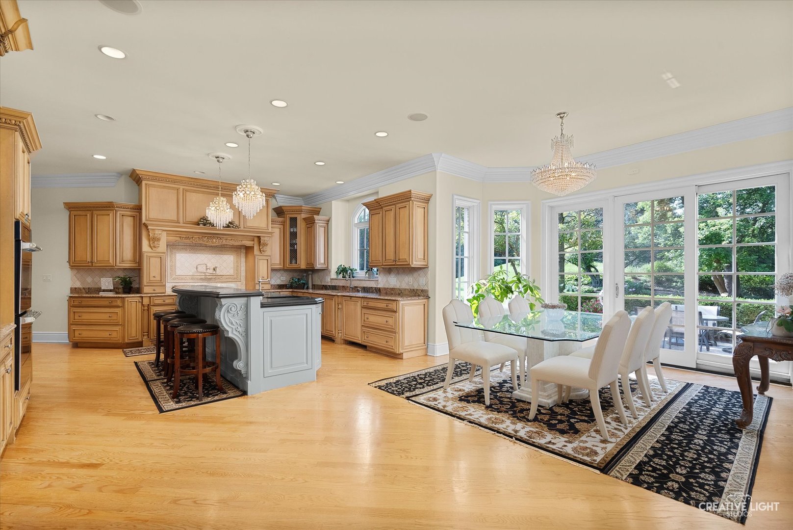 2605 35th Street, Oak Brook, IL 60523