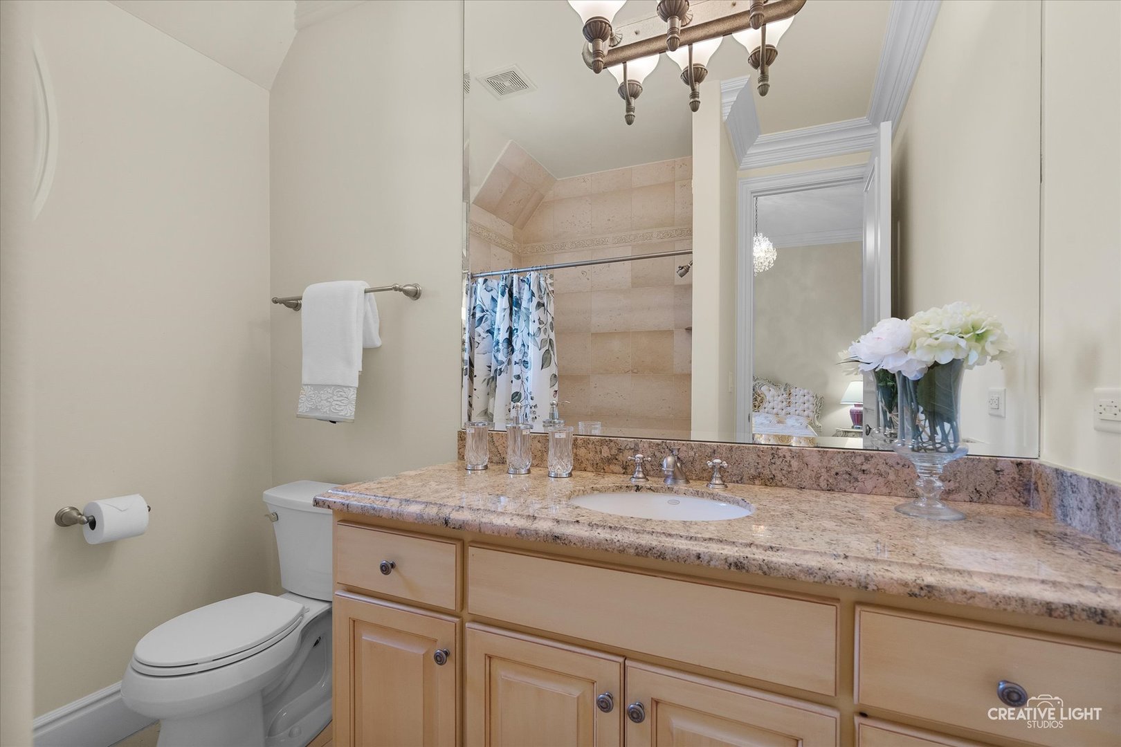 2605 35th Street, Oak Brook, IL 60523