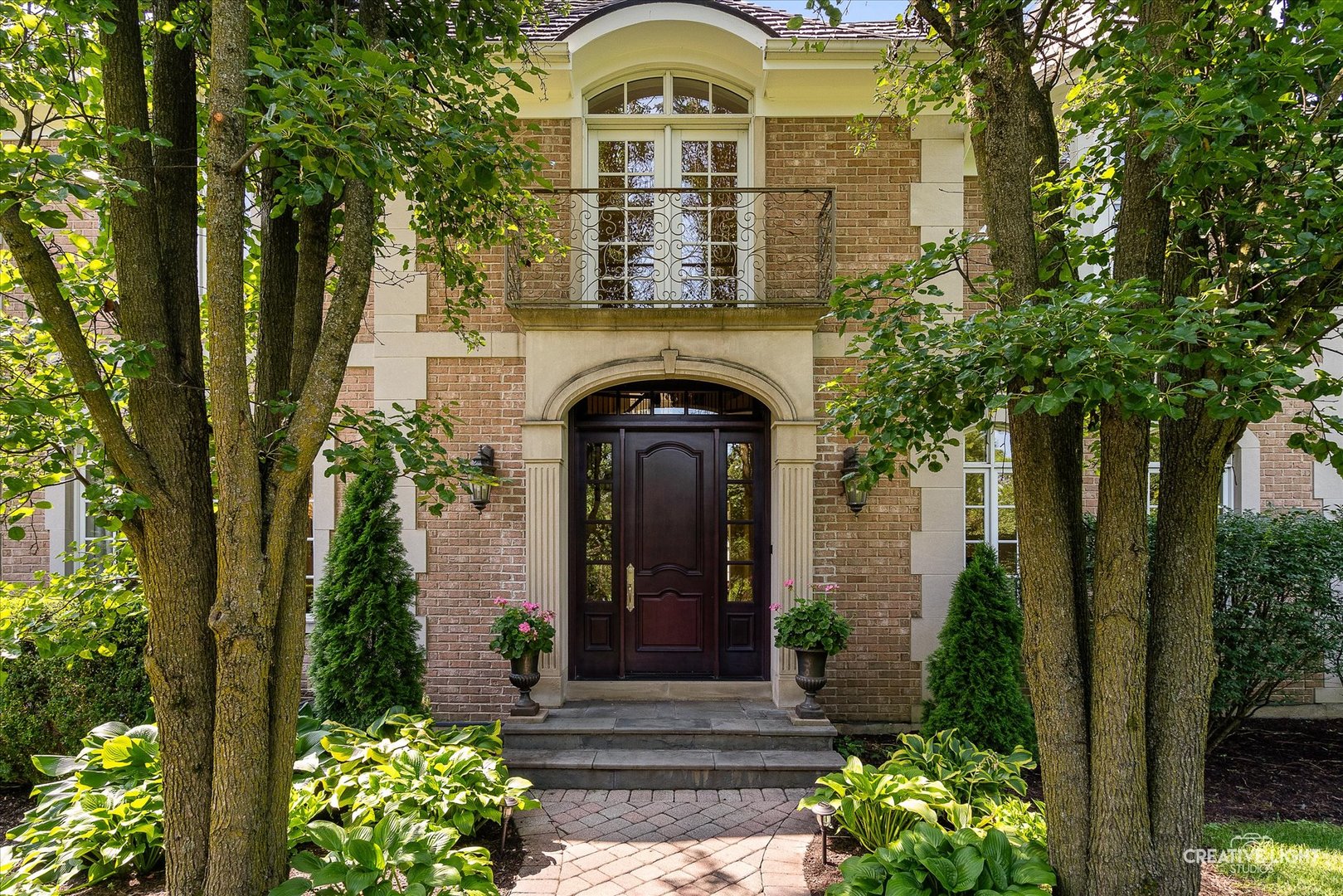 2605 35th Street, Oak Brook, IL 60523