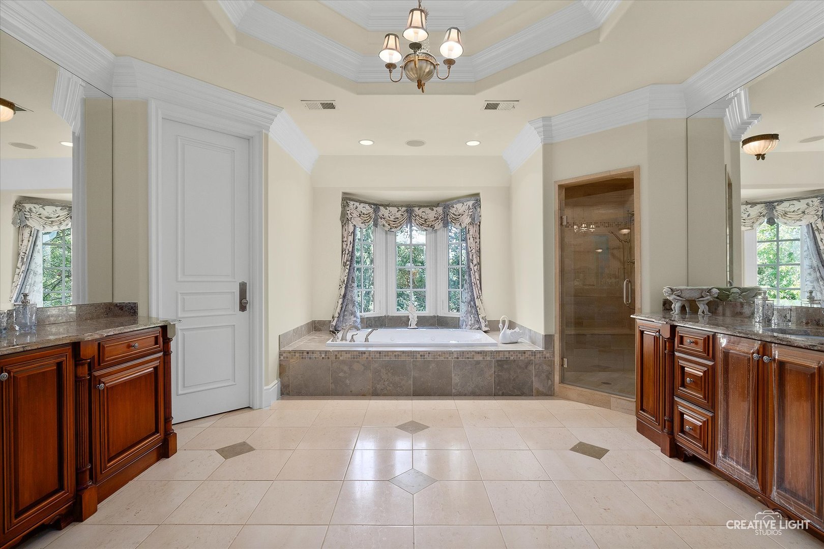 2605 35th Street, Oak Brook, IL 60523