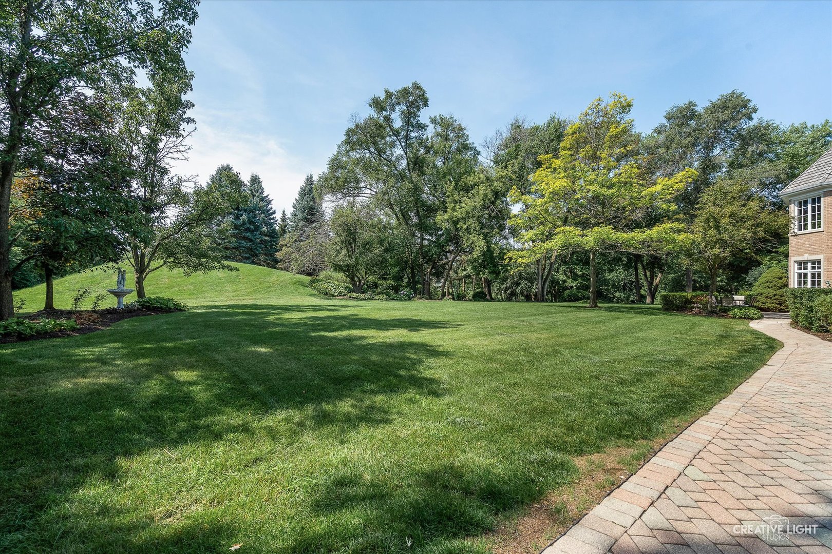 2605 35th Street, Oak Brook, IL 60523