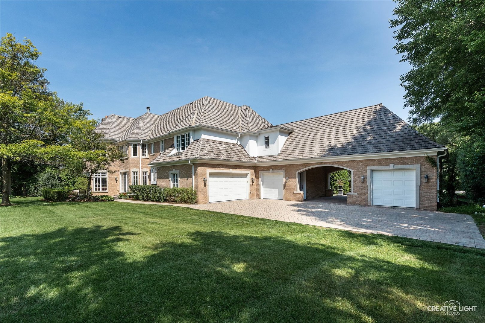 2605 35th Street, Oak Brook, IL 60523