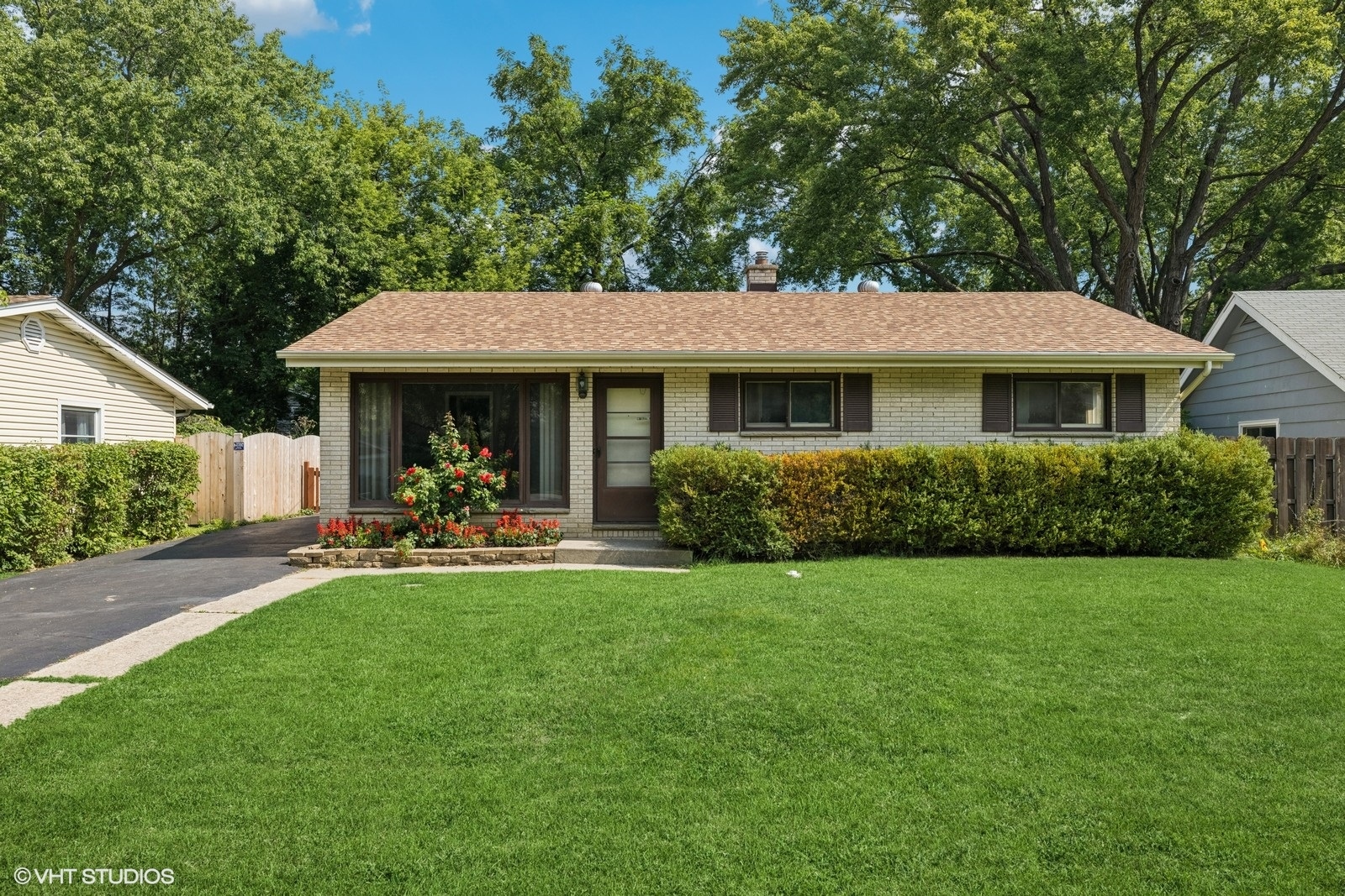 33281 N Valley View Drive, Grayslake, IL 60030