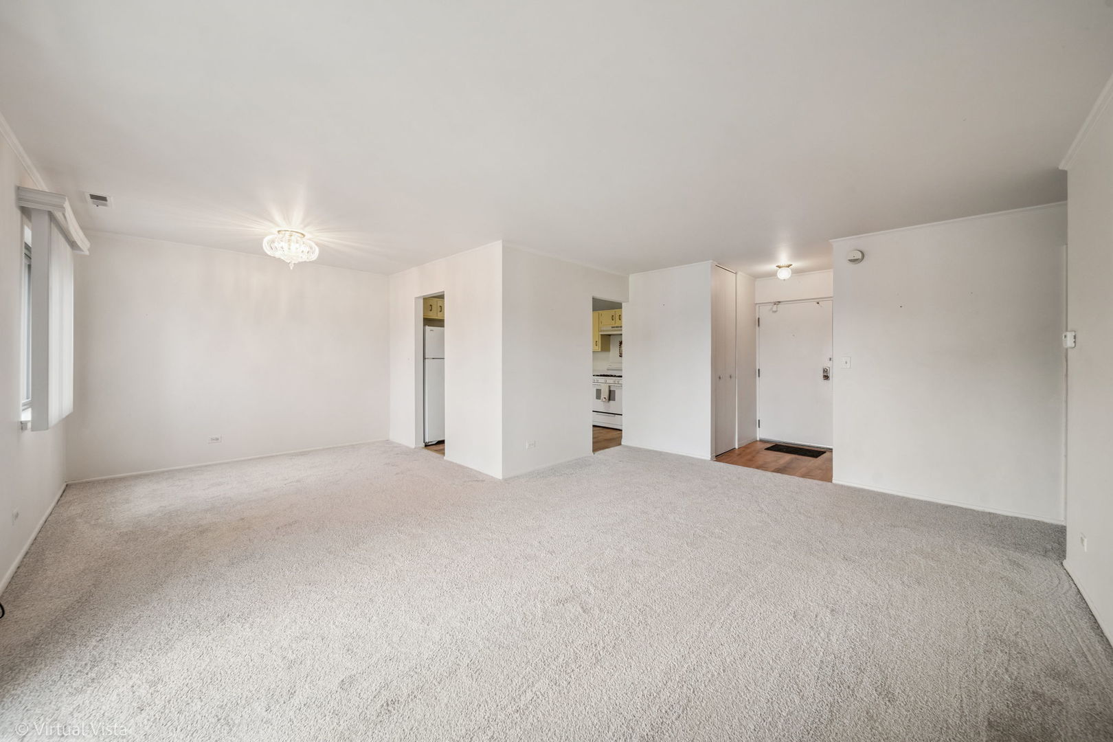 4 S Mason Street #403, Bensenville, IL 60106
