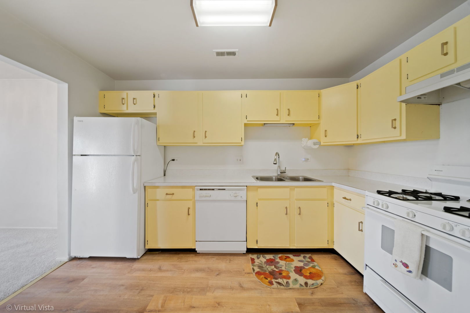 4 S Mason Street #403, Bensenville, IL 60106