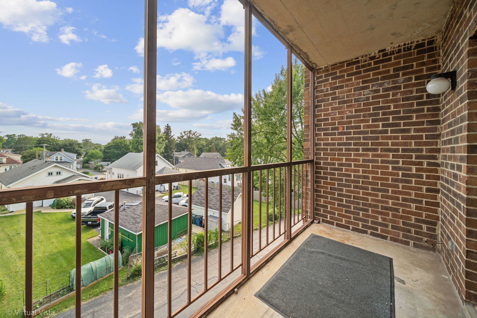 4 S Mason Street #403, Bensenville, IL 60106