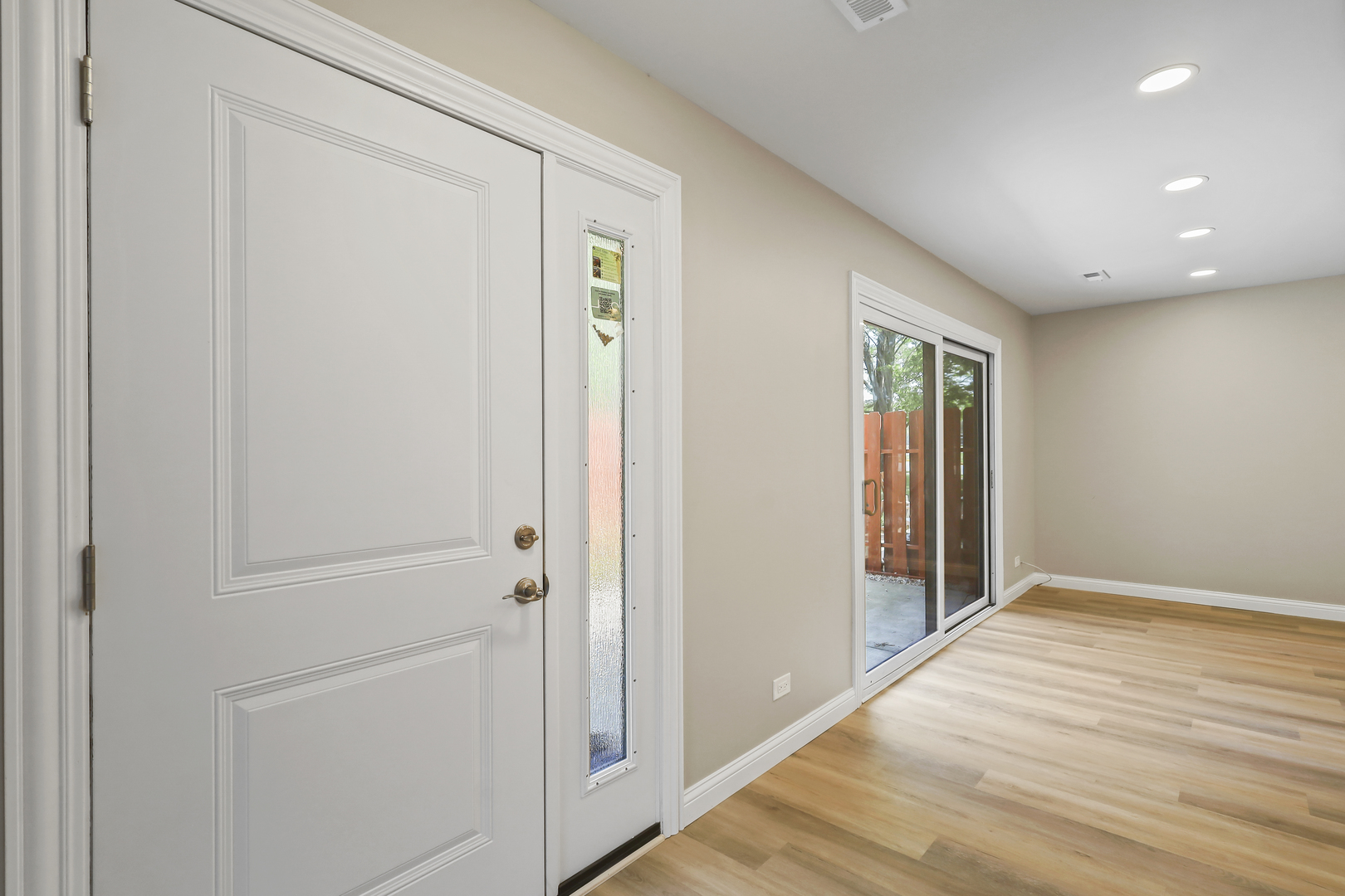 1590 Avati Lane #B, Aurora, IL 60505