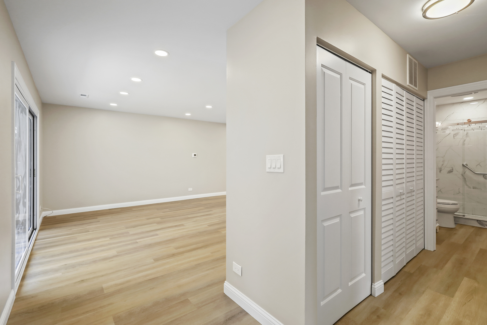 1590 Avati Lane #B, Aurora, IL 60505