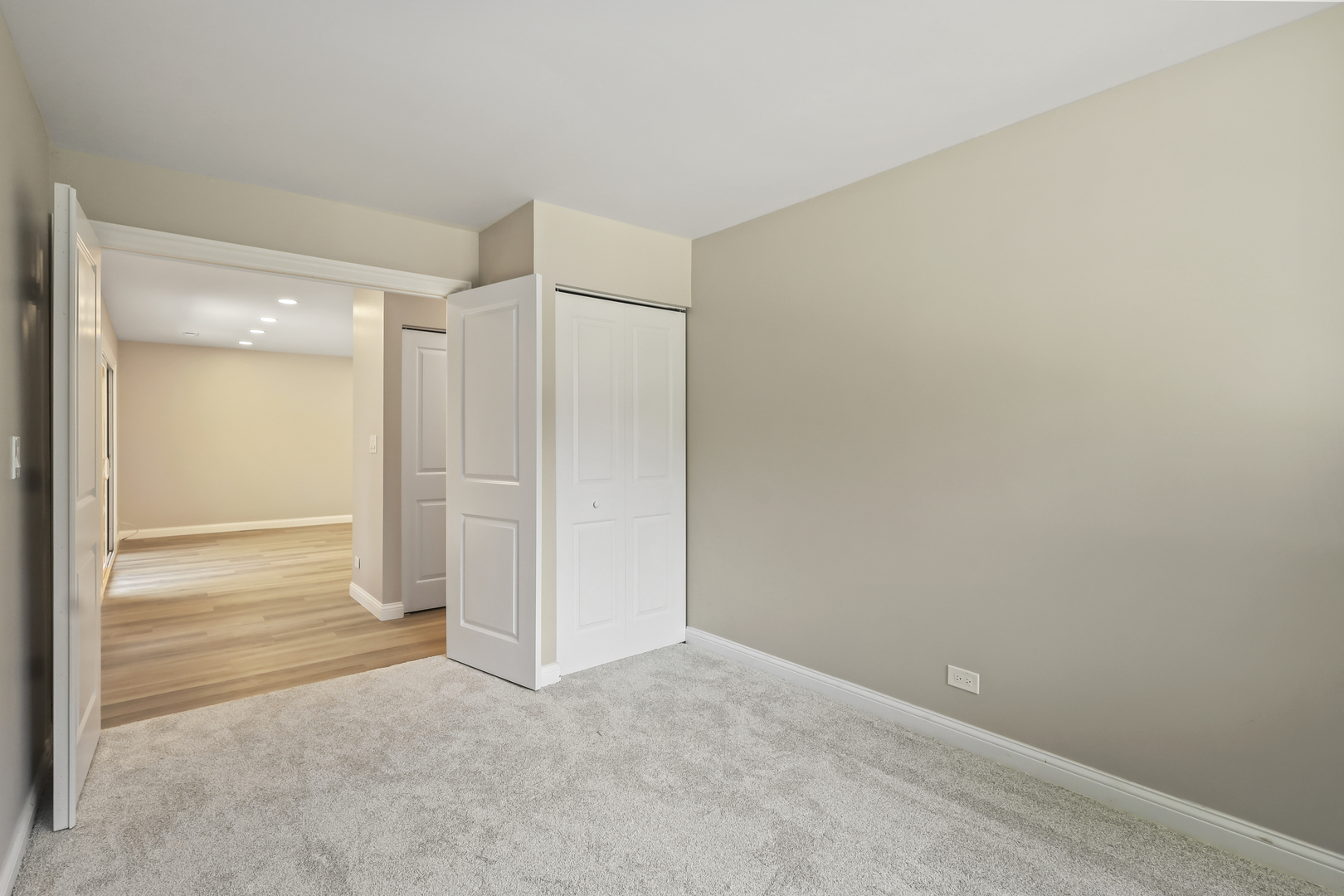1590 Avati Lane #B, Aurora, IL 60505