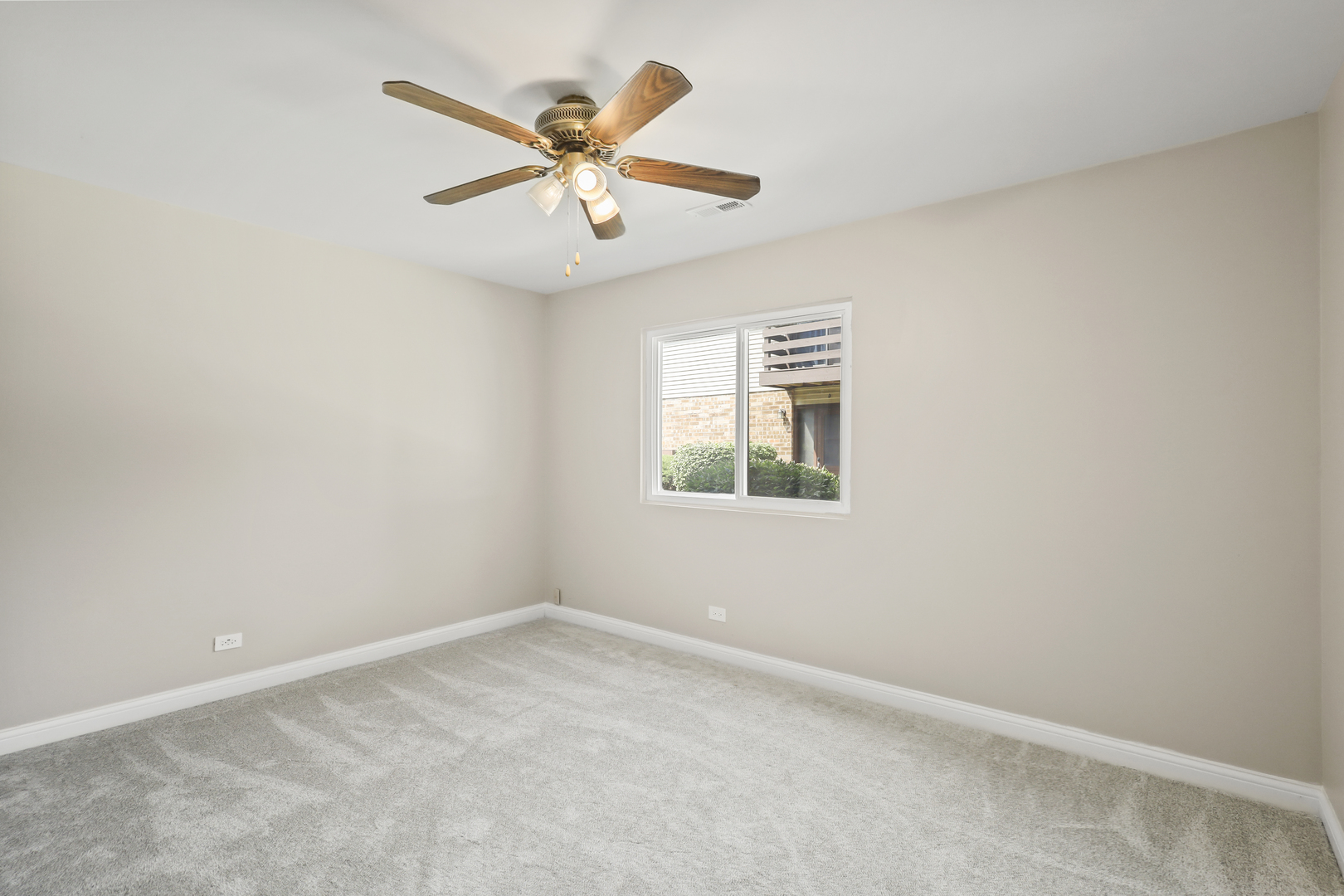 1590 Avati Lane #B, Aurora, IL 60505