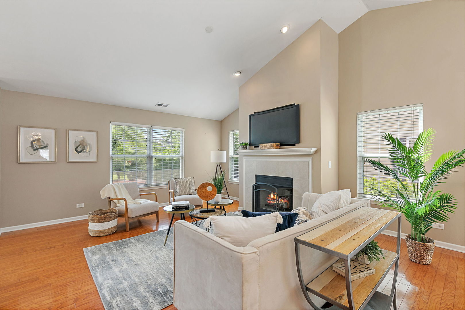 2330 Georgetown Circle, Aurora, IL 60503
