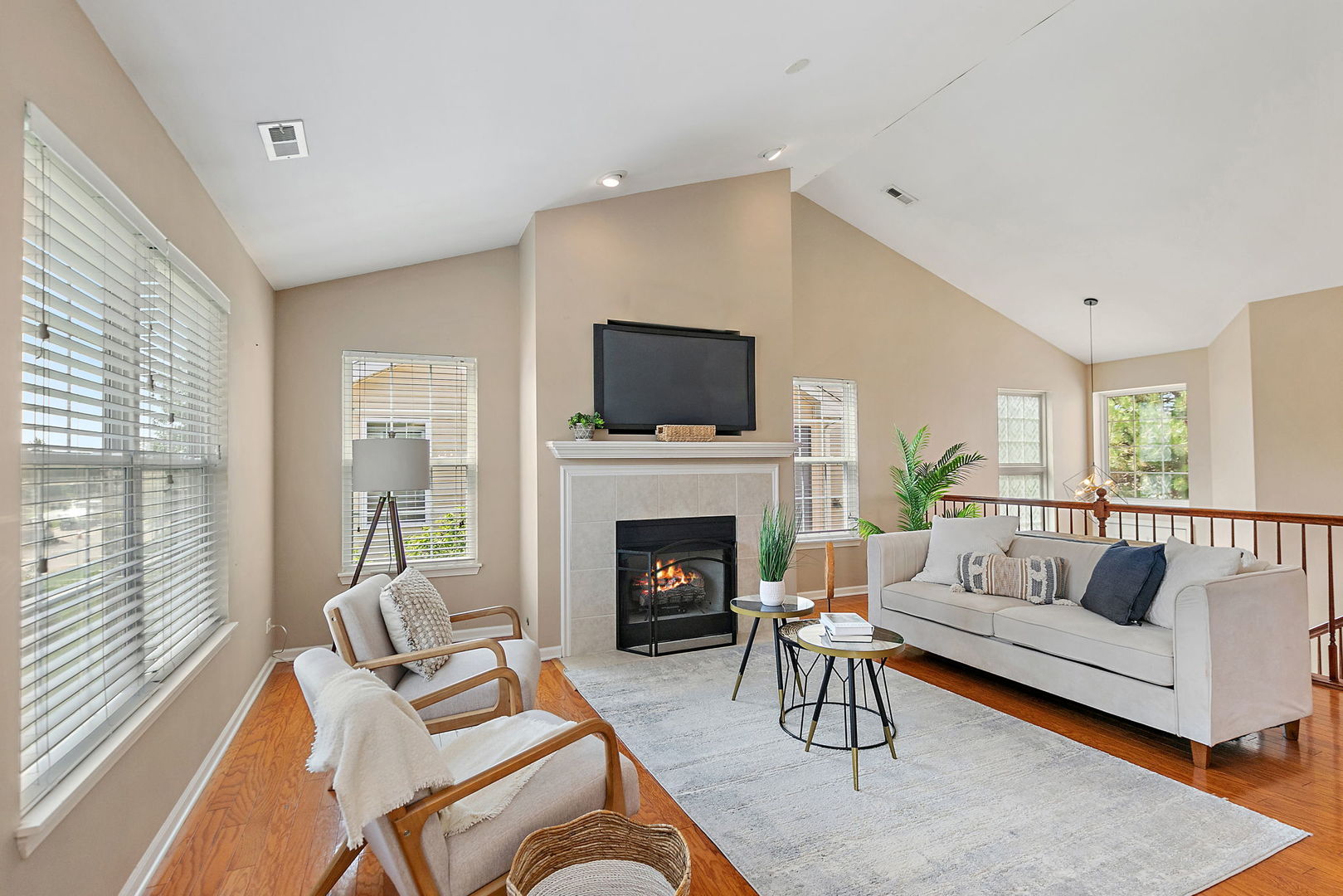 2330 Georgetown Circle, Aurora, IL 60503