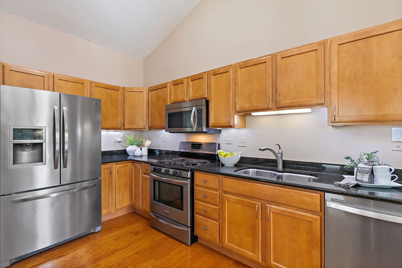 2330 Georgetown Circle, Aurora, IL 60503