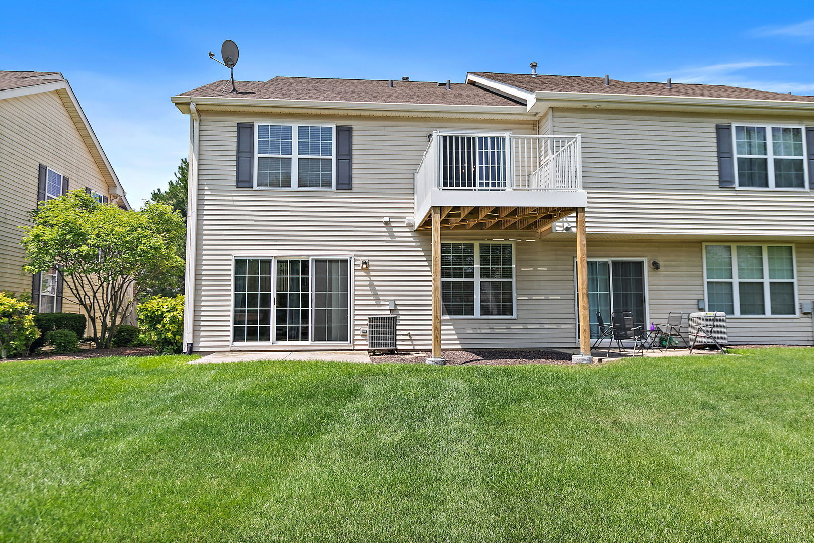 2330 Georgetown Circle, Aurora, IL 60503
