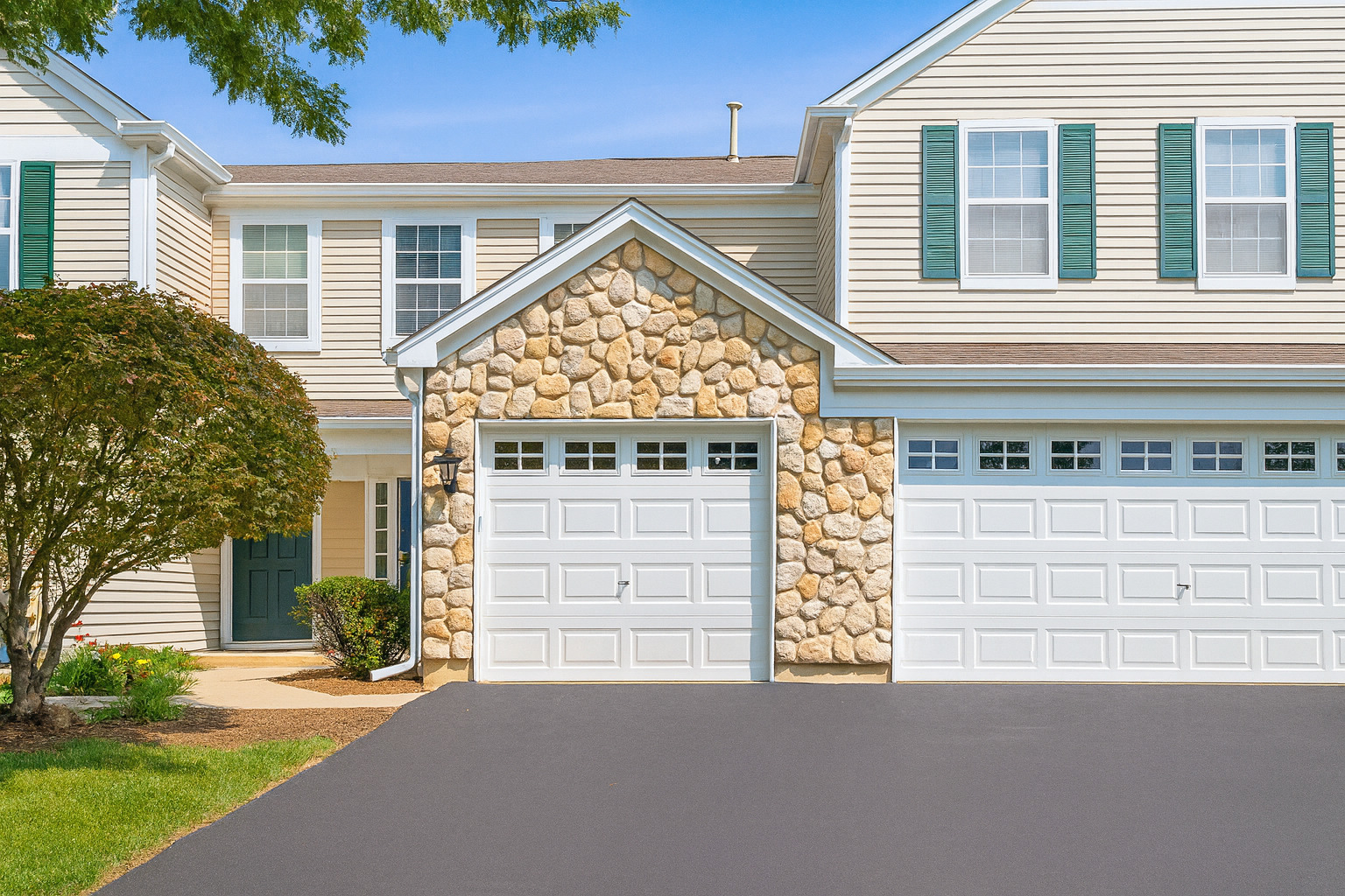 4141 Oak Tree Lane, Plainfield, IL 60586