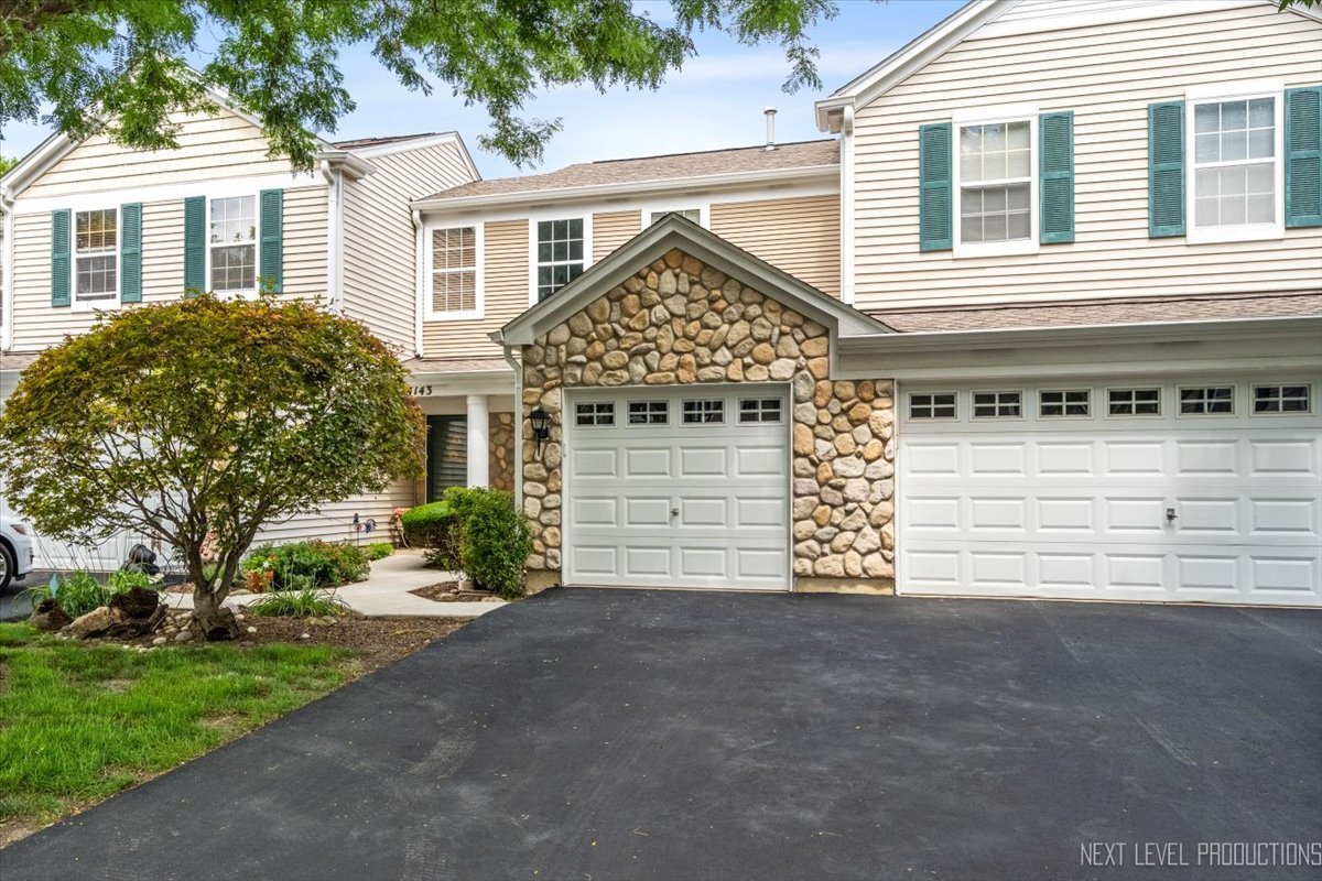 4141 Oak Tree Lane, Plainfield, IL 60586