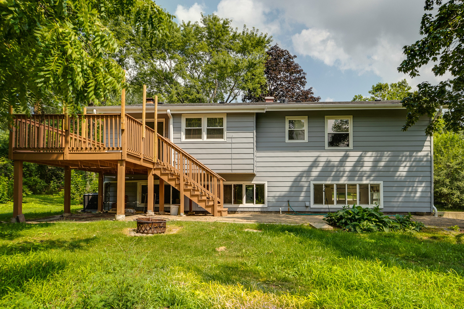 110 S Haman Road, Inverness, IL 60010