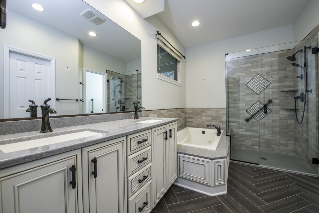 3163 N Augusta Drive, Wadsworth, IL 60083