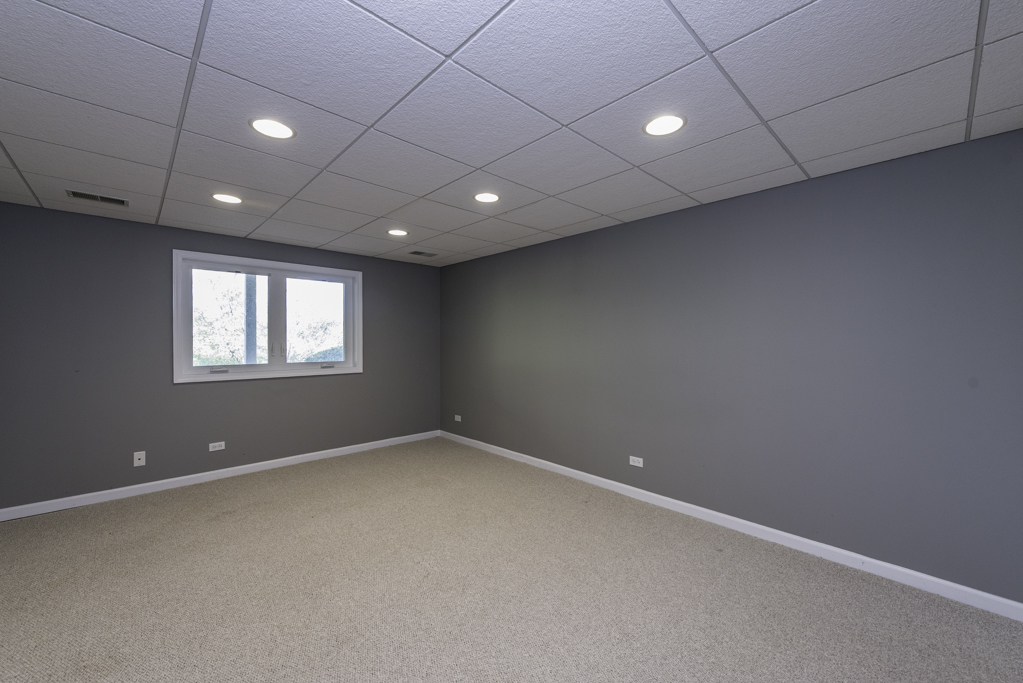 3163 N Augusta Drive, Wadsworth, IL 60083