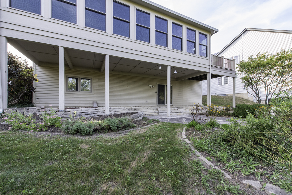 3163 N Augusta Drive, Wadsworth, IL 60083