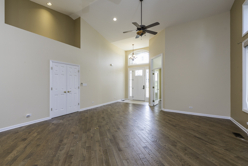 3163 N Augusta Drive, Wadsworth, IL 60083