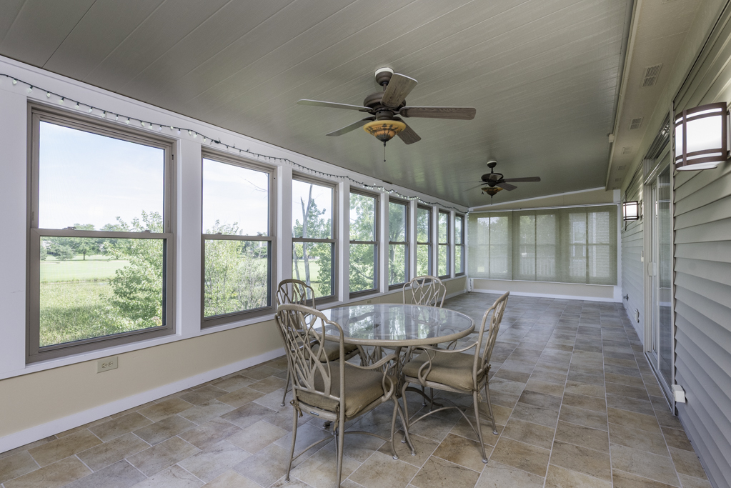 3163 N Augusta Drive, Wadsworth, IL 60083