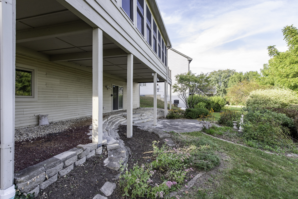 3163 N Augusta Drive, Wadsworth, IL 60083