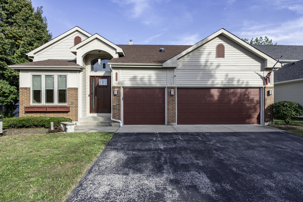 3163 N Augusta Drive, Wadsworth, IL 60083