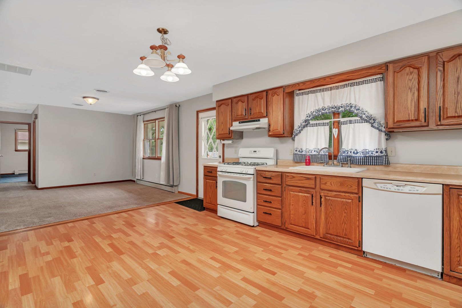 16214 W Diane Way, Manhattan, IL 60442