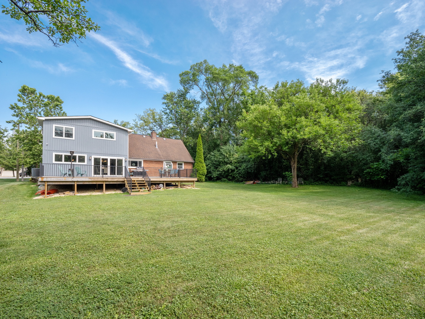 120 Sycamore Avenue, Medinah, IL 60157