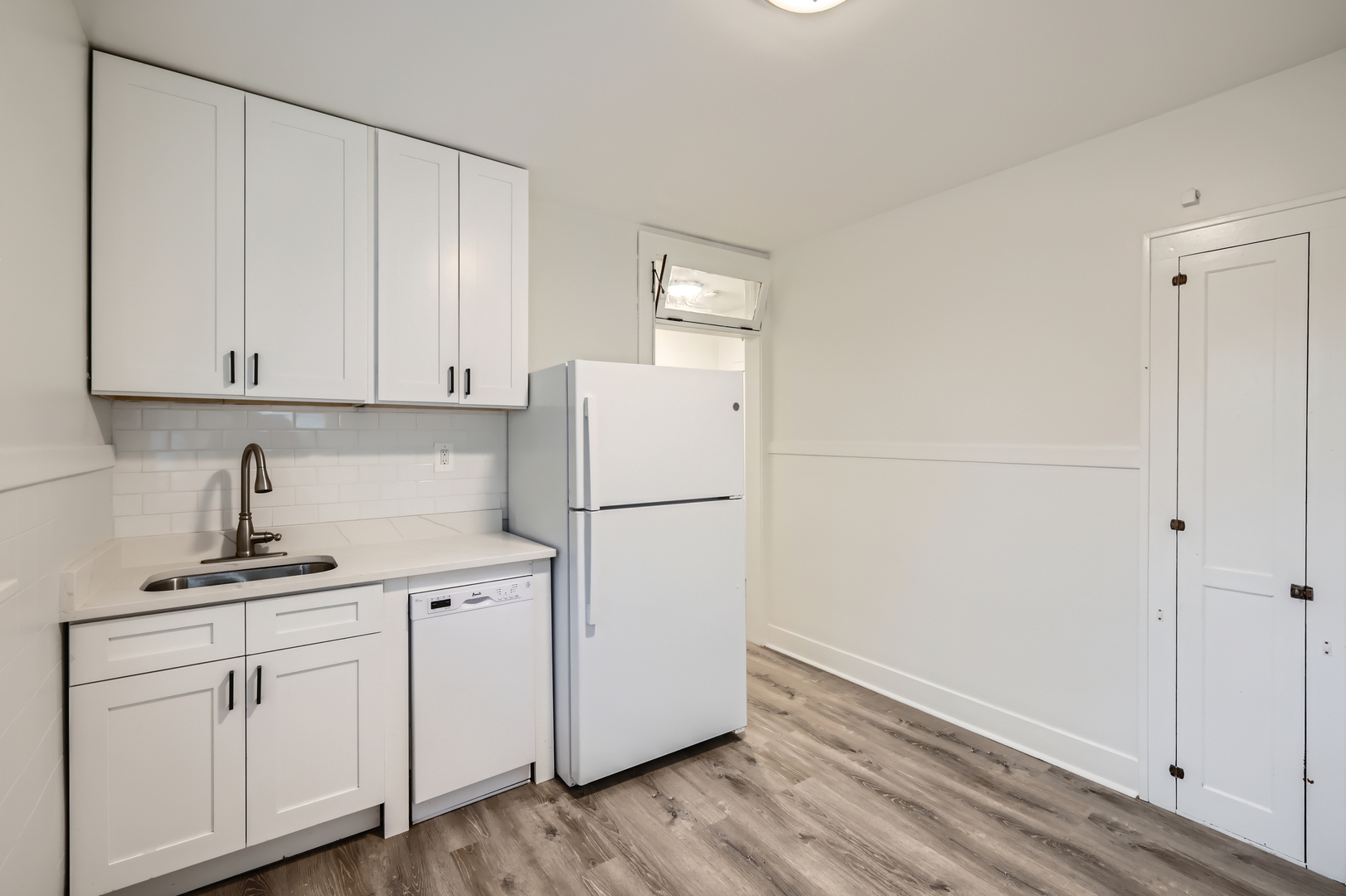 226 E Illinois Street #2, Lemont, IL 60439