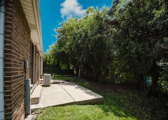 940 Tanglewood Drive, Wheeling, IL 60090