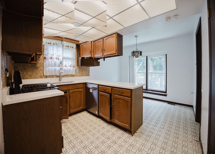 940 Tanglewood Drive, Wheeling, IL 60090
