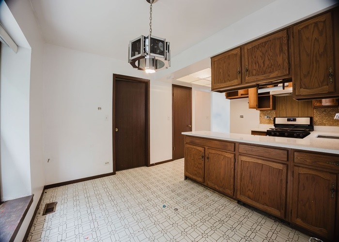 940 Tanglewood Drive, Wheeling, IL 60090