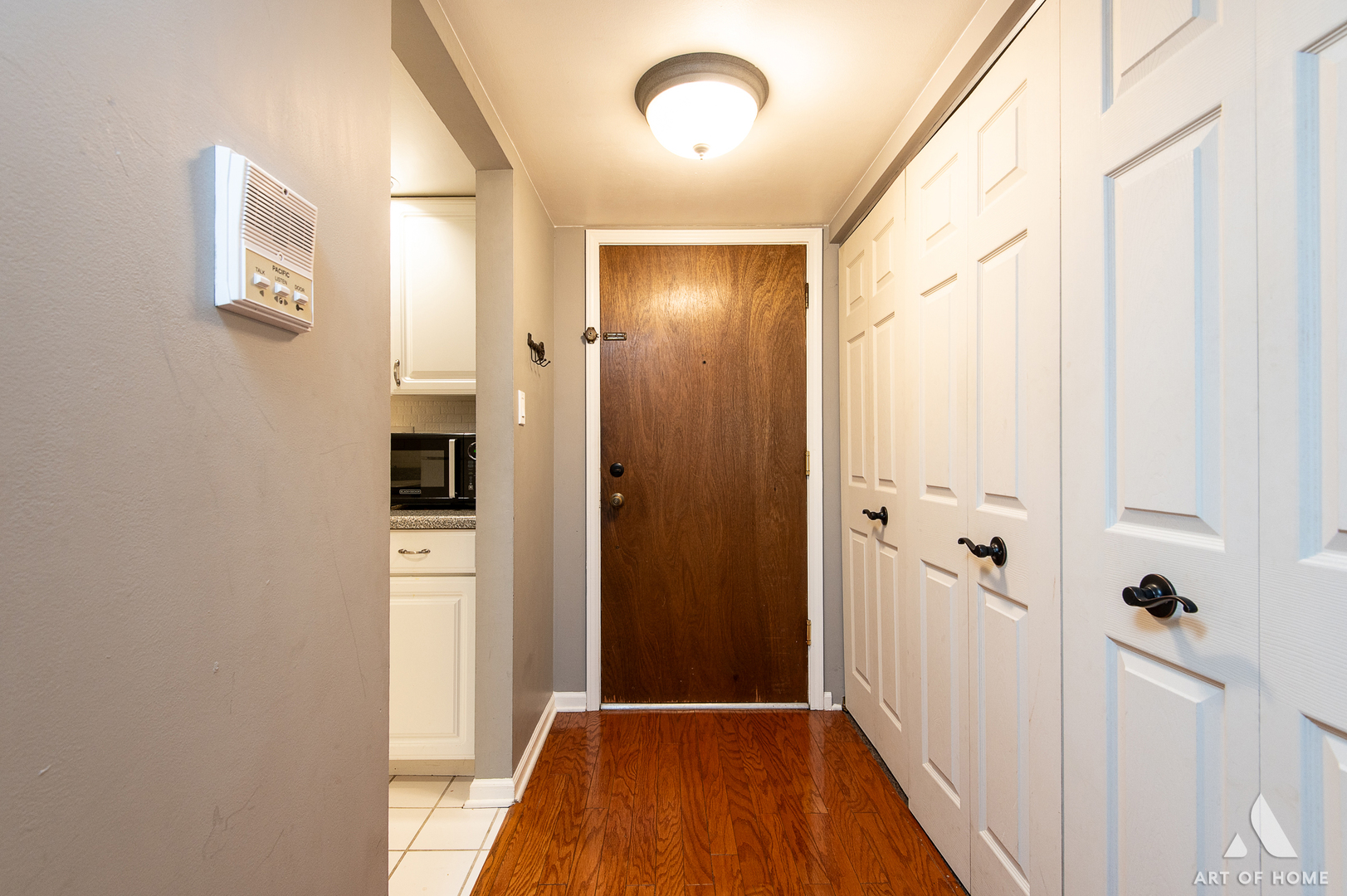 7930 Woodglen Lane #204, Downers Grove, IL 60516