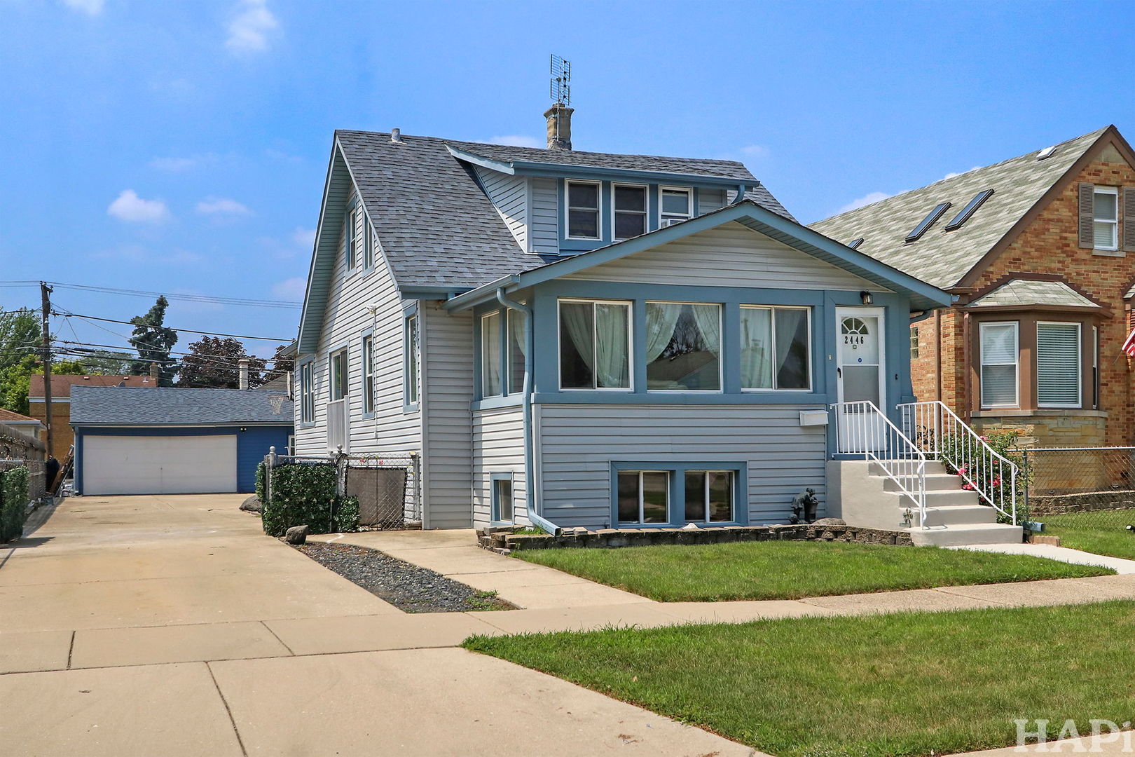 2446 LEYDEN Avenue, River Grove, IL 60171